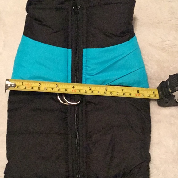 ⭐️Host Pick⭐️ Dog waterproof Vest in Various sizes *See chart for sizing* - Picture 8 of 10